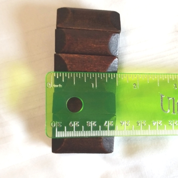 Wood Stretch Bracelet - Picture 3 of 4